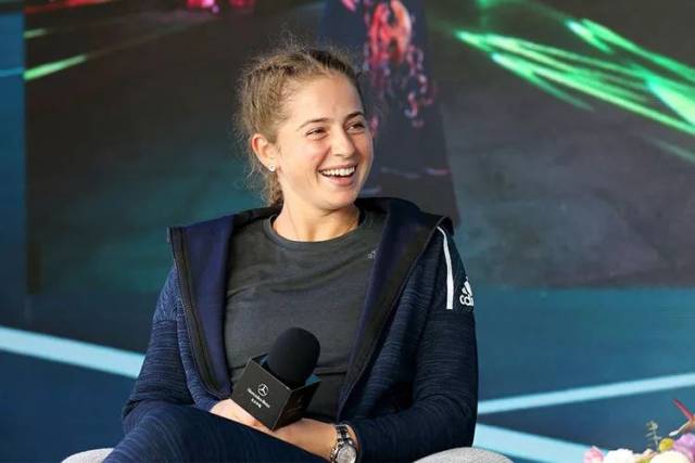 在禁区内以 在禁区内以