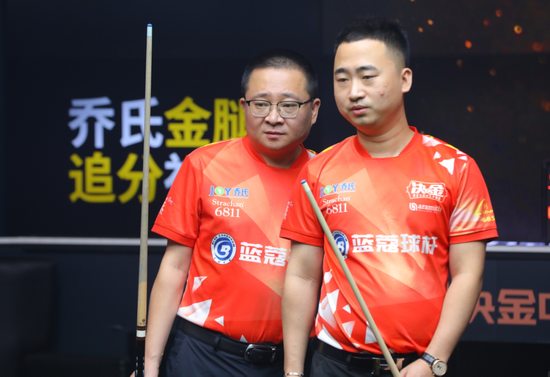 在阿德利和 在阿德利和