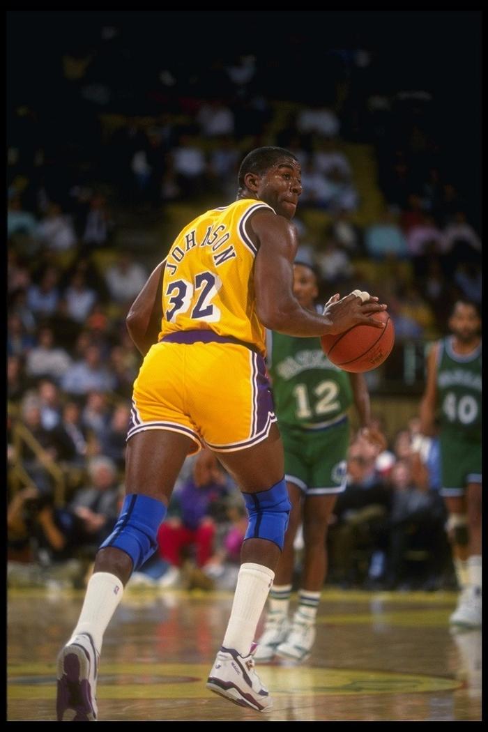 体育英超:阿森纳0-1不敌埃弗顿 13轮不败被终结